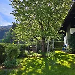 Blumenpension Strauss 3*