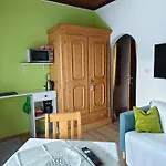בית הארחה Blumenpension Strauss - 3*