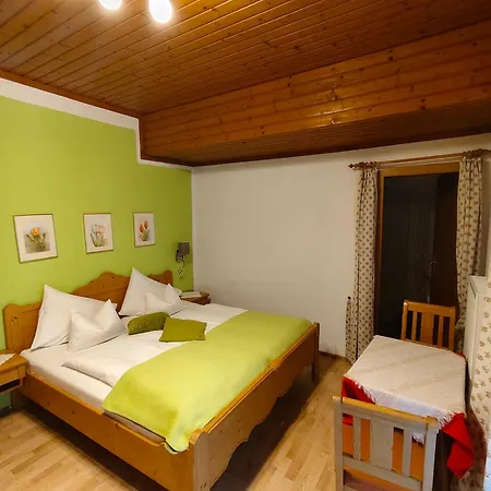 Blumenpension Strauss - 3*