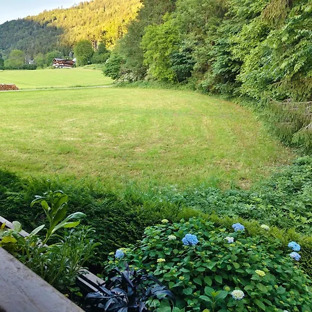 Blumenpension Strauss - Gasthof 3*