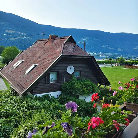 Blumenpension Strauss - Konukevi Ossiach