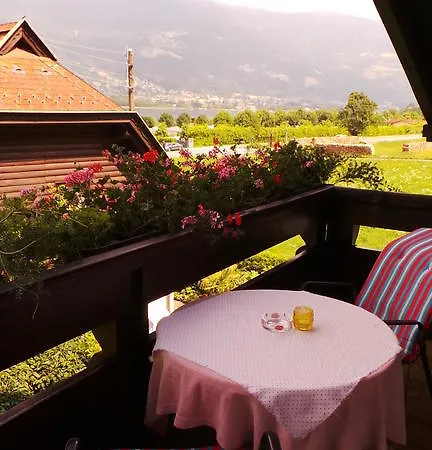Gasthuis Blumenpension Strauss -