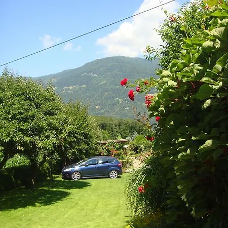 Konukevi Blumenpension Strauss -