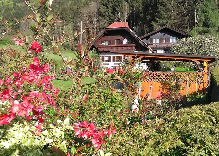 Guest house Blumenpension Strauss - 3*